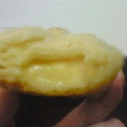 手作りパイに入れてました(o^∀^o)
簡単なのに美味しかったです！次はクリームパンにいれようかな～♪